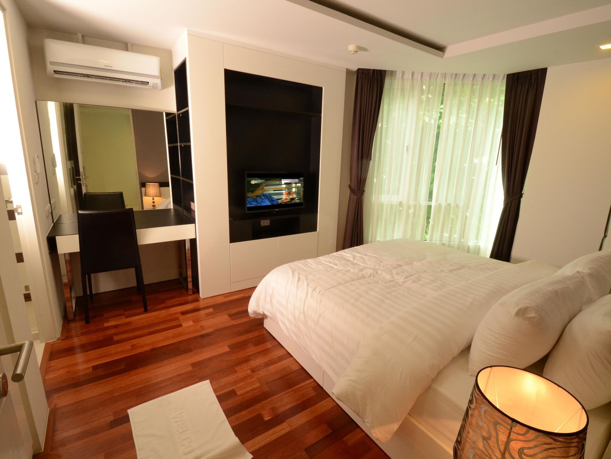 Beverly 33 By Aspira Bangkok Exterior foto
